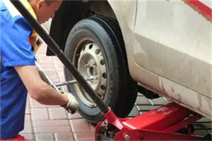 华龙区附近拖车24小时服务热线电话