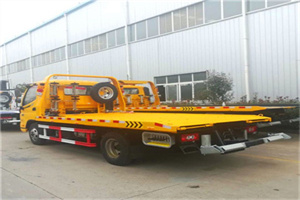 华龙区附近拖车救援搭电